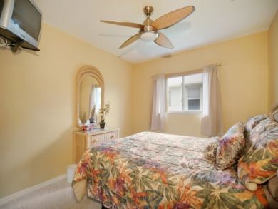 Bedroom with Queen Bed